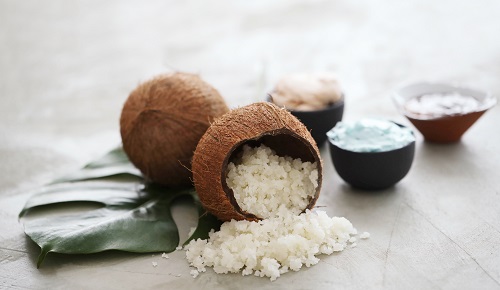 Beneficios del aceite de coco en la menopausia