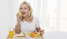 ¿Qué no debo comer en la menopausia?