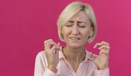 ¿Cómo afecta la menopausia a los dientes?